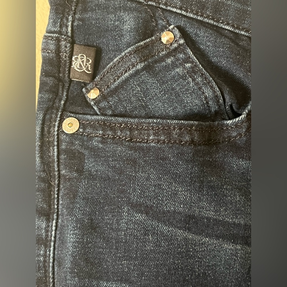 Rock & Republic Skinny Jeans Dark Wash Stretch Denim Zip Pocket Detail- Size 10 - Picture 3 of 5